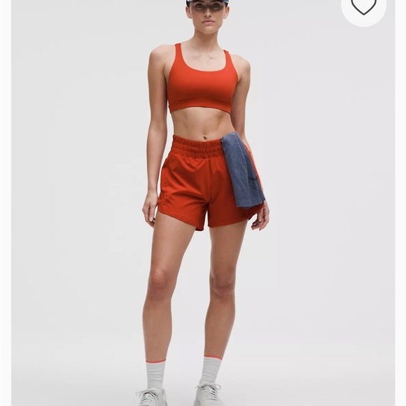 LULULEMON OLIVE GREEN SHORTS 5” INSEAM SIDE ZIPPER POCKET SIZE SMALL - Picture 6 of 12